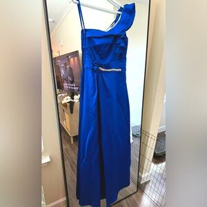 Elegant Modern Maids Royal Blue one shoulder bridesmaid w/ Shawl dress Sz 6